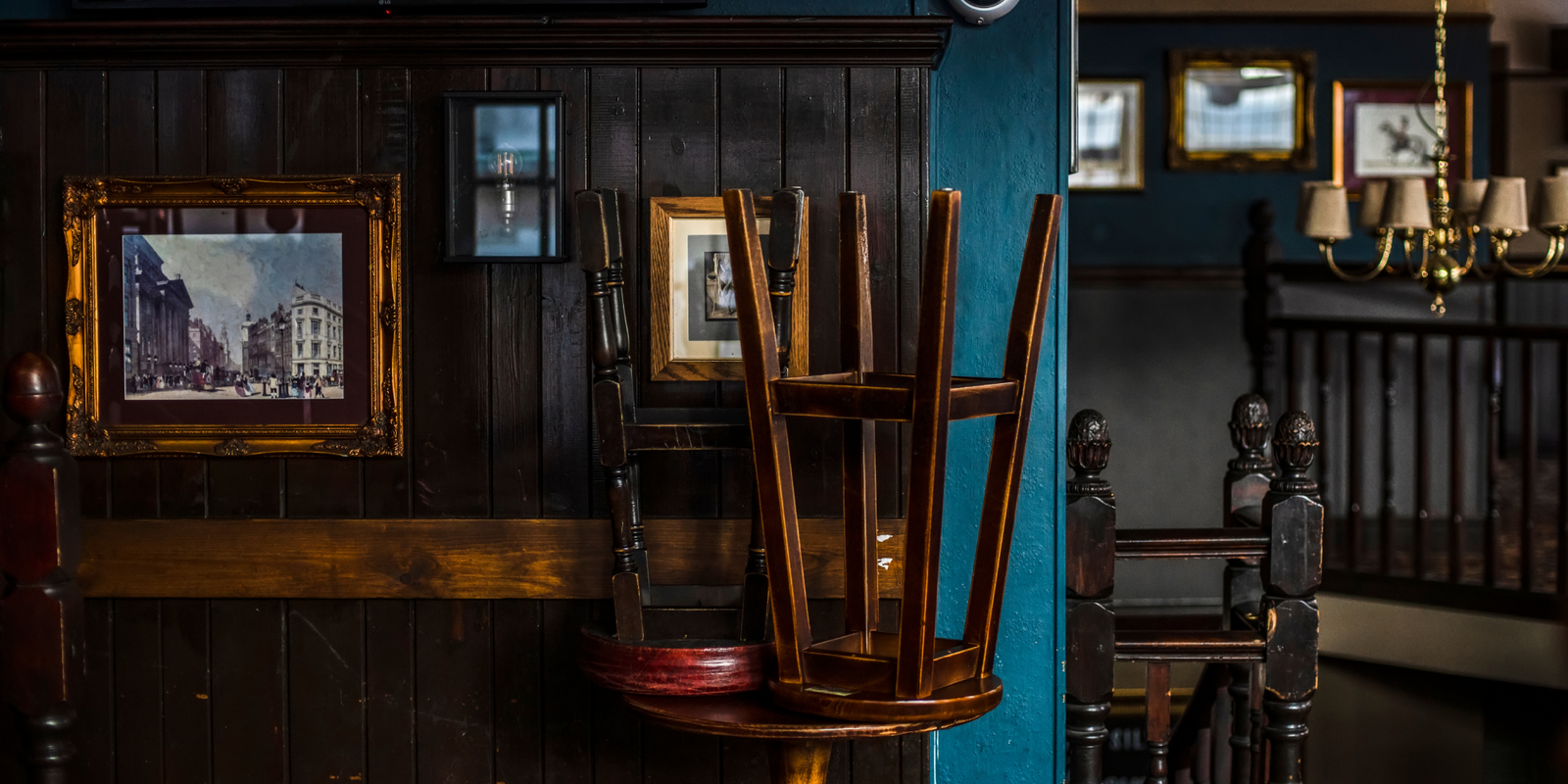 Bar Table and Counter Table - Home Bars USA