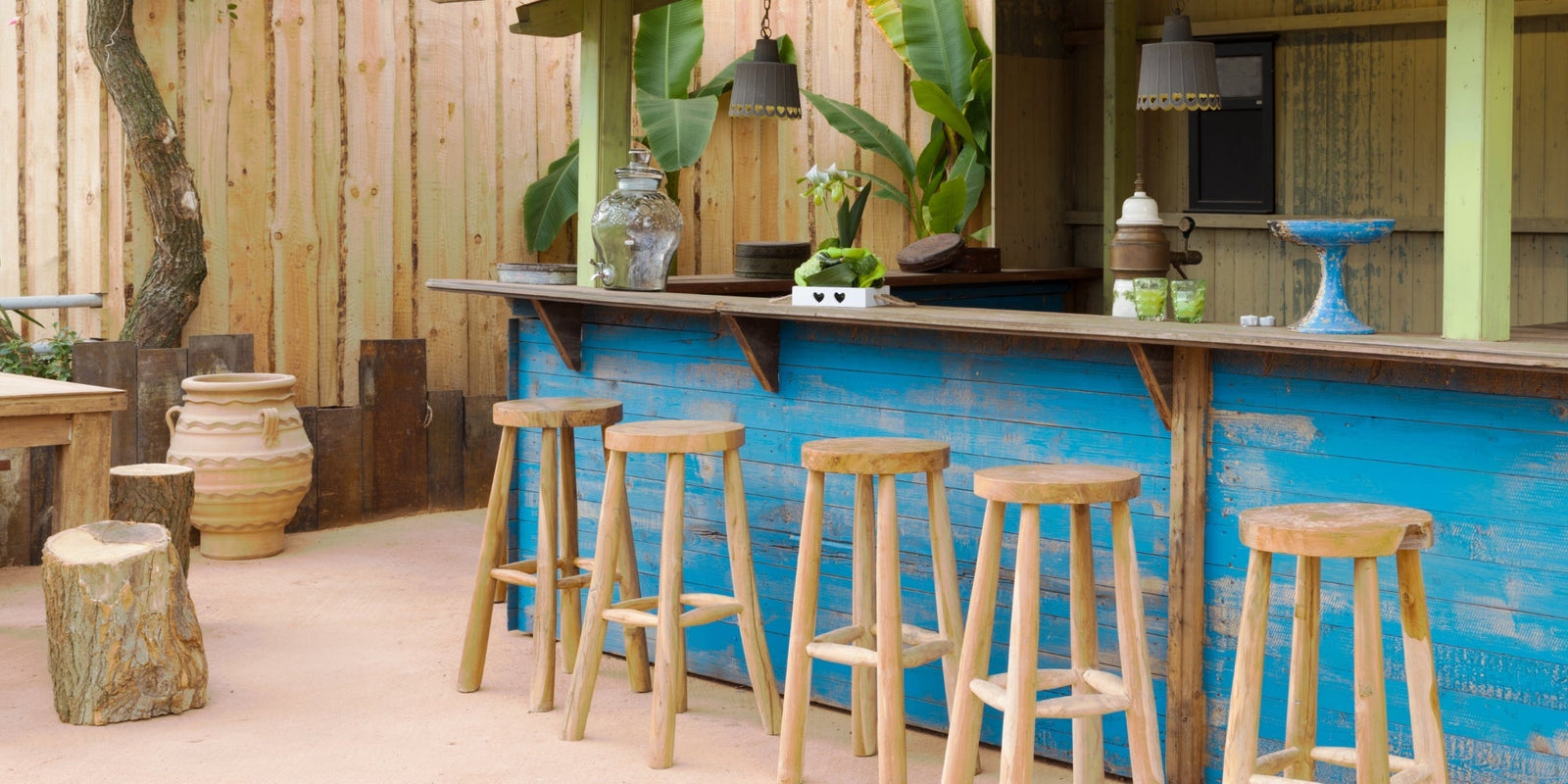 Get Ready for a Summer with Beachy Bar Stools