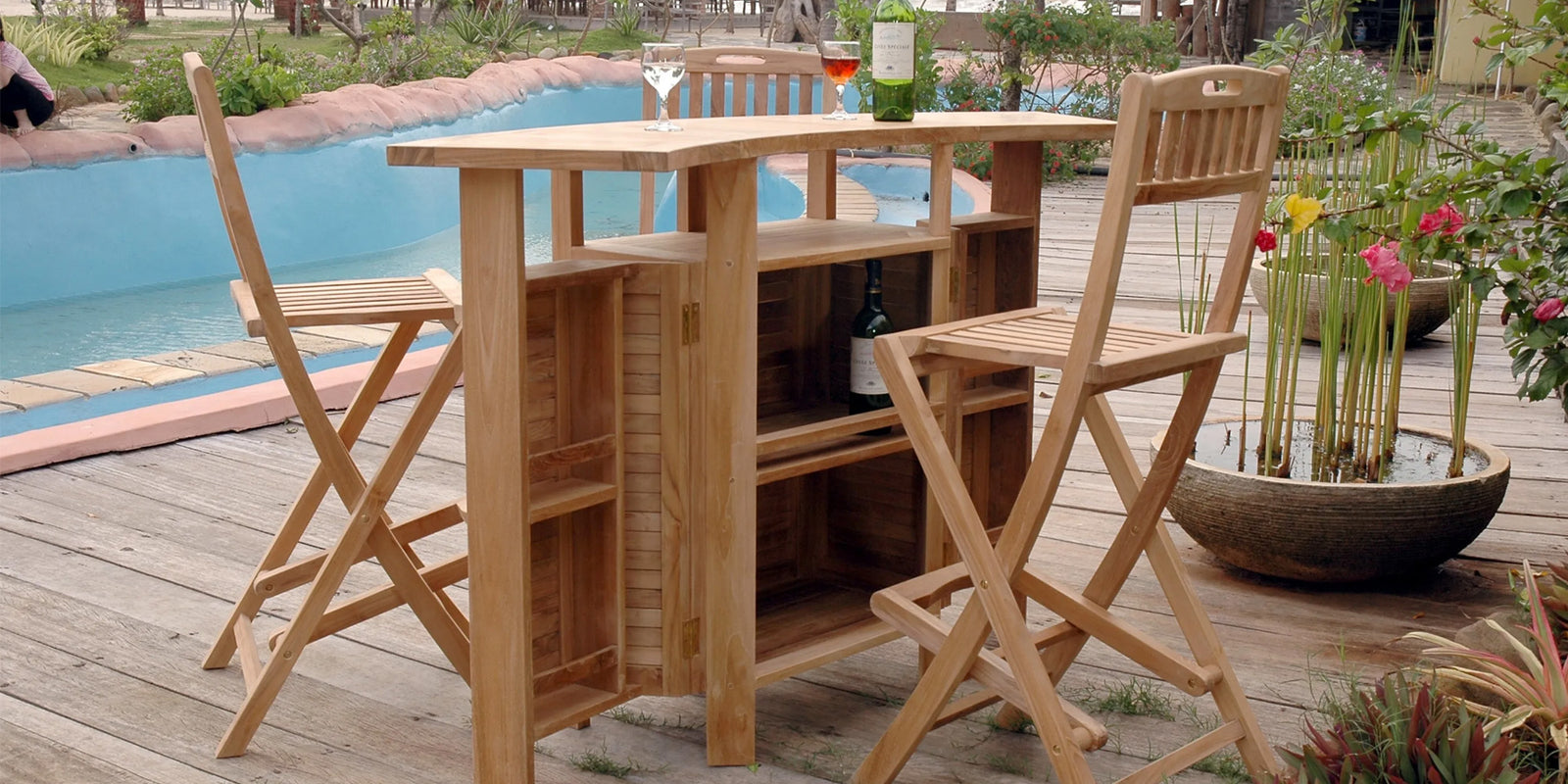 Outdoor Tiki Bar - Home Bars USA