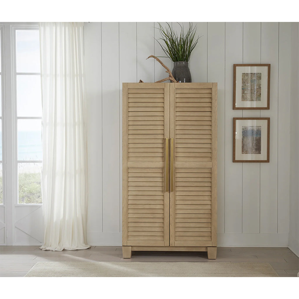 American Heritage Port Royal Wine &amp; Liquor Cabinet in interior design - Home Bars USA