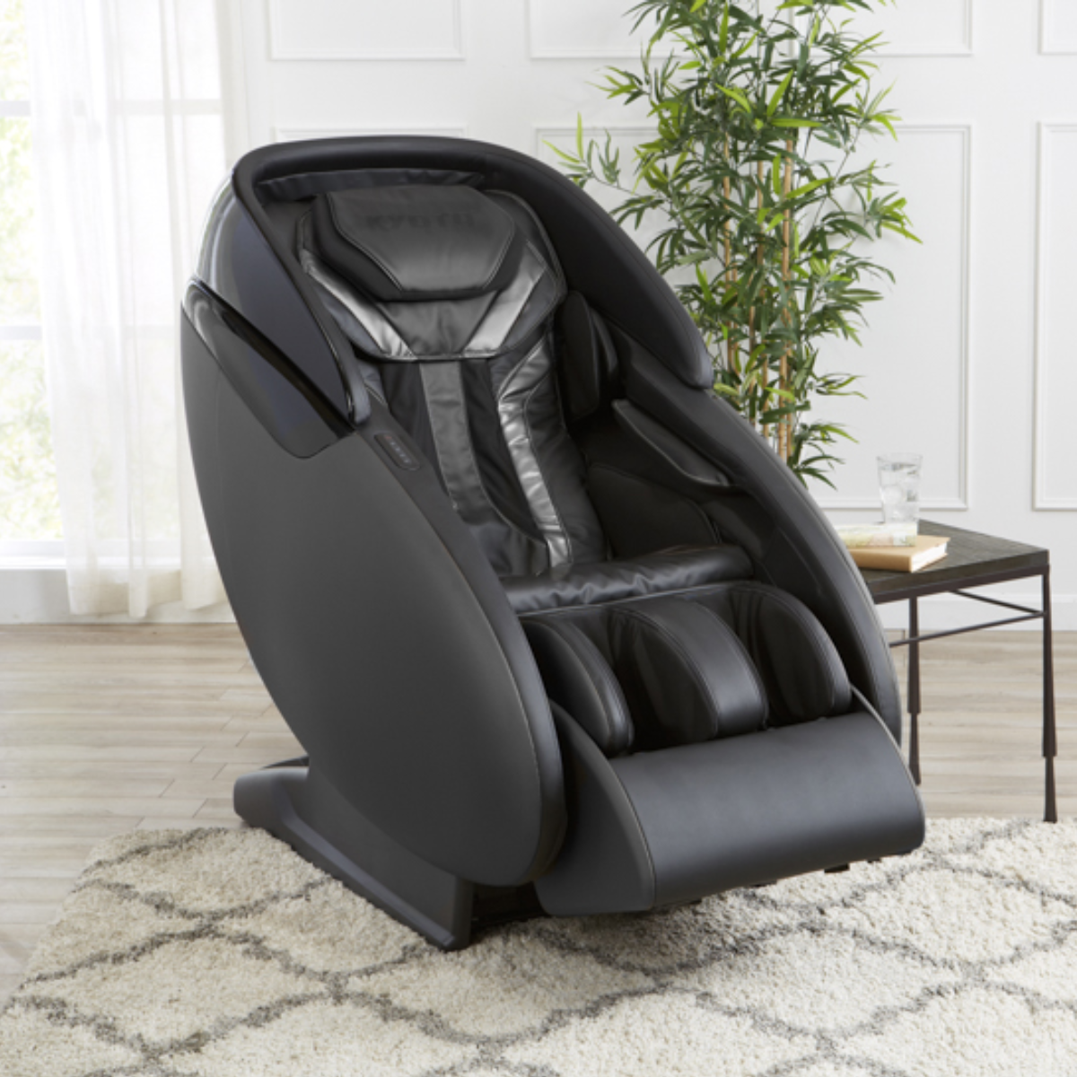 Kyota Kaizen Massage Chair M680 in Black in interior - Home Bars USA