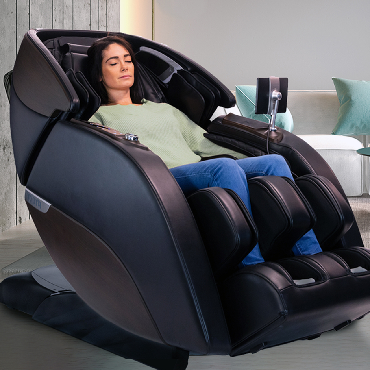Kyota Nokori Syner-D Massage Chair M980 in interior reclined - Home Bars USA